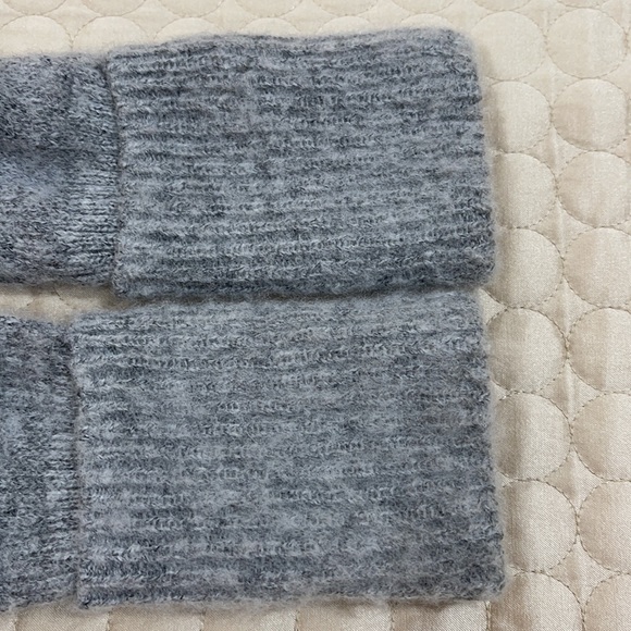 🌱 Angora Blend Long Belted Cardigan - Picture 10 of 12